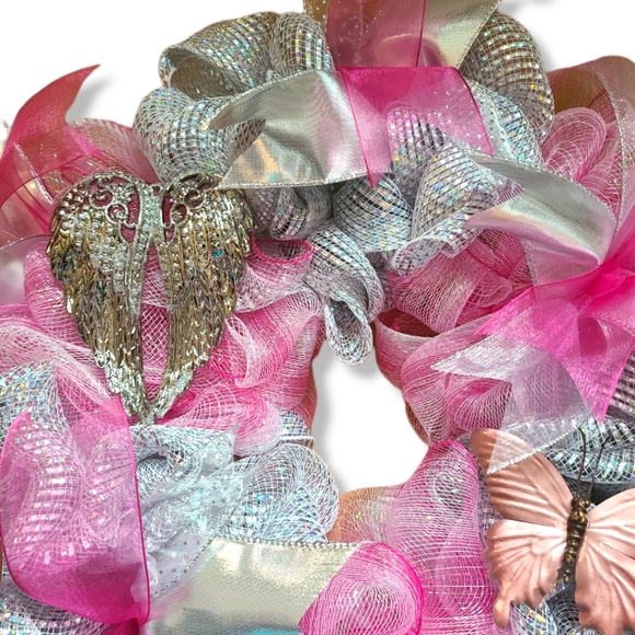 BEAUTIFUL HANDMADE ANGEL WING AND BUTTERFLY DECO MESH WREATH - Picture 6 of 6